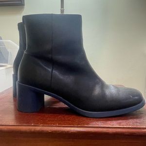 Ankle boots